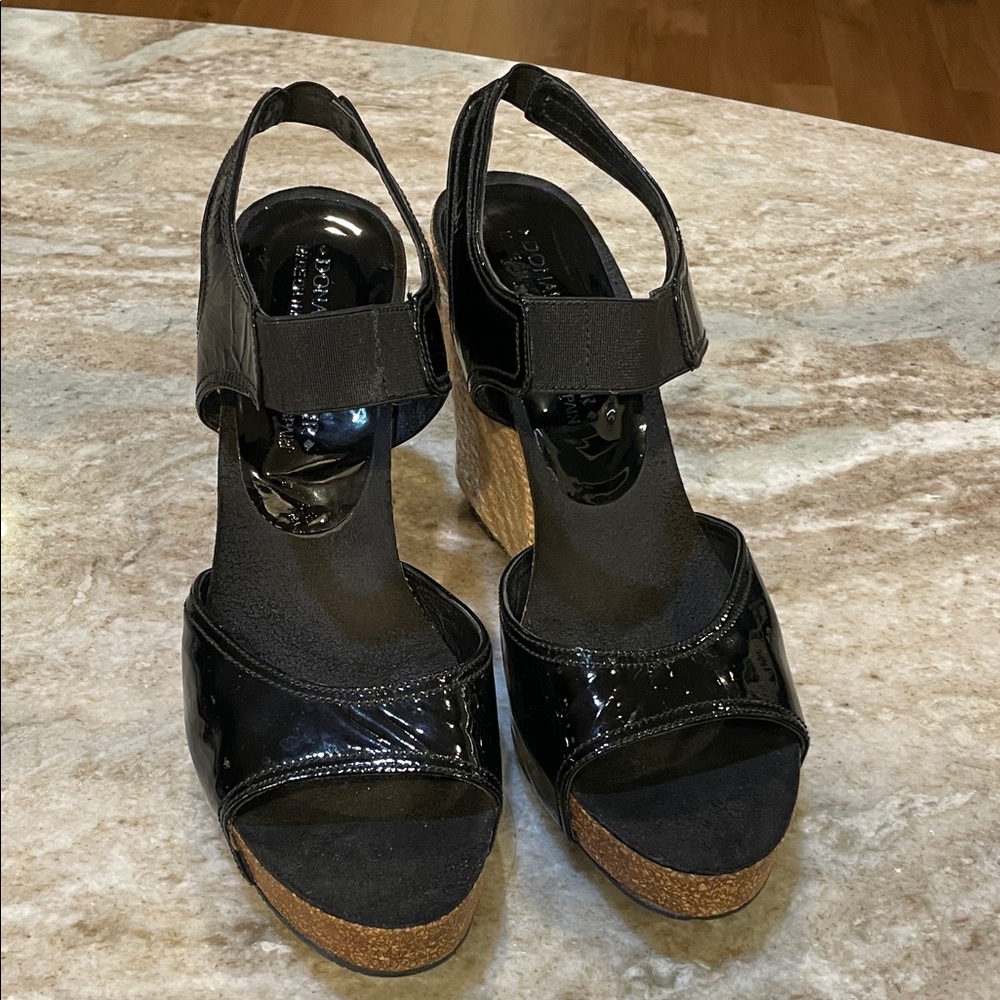 Donald Pliner black patent leather wedge espadrille
